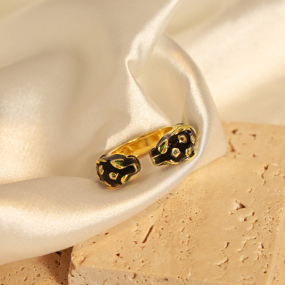 Black Vintage Animal Delicate Ring for Girls.