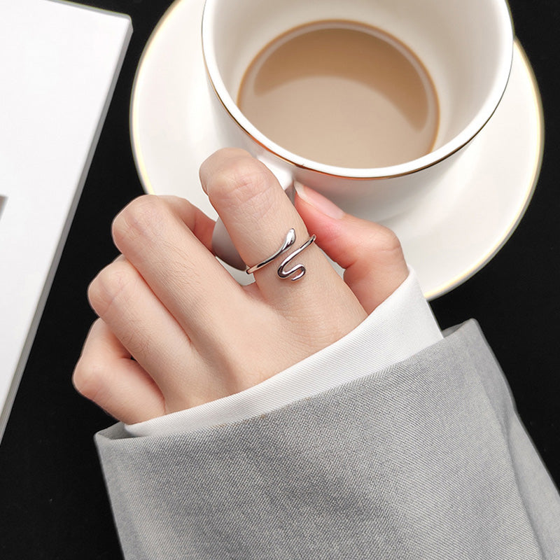 Lovely Snake Shape Open Adjustable Finger Ring for Women Simple Ring Fine Jewelry Girl Gift