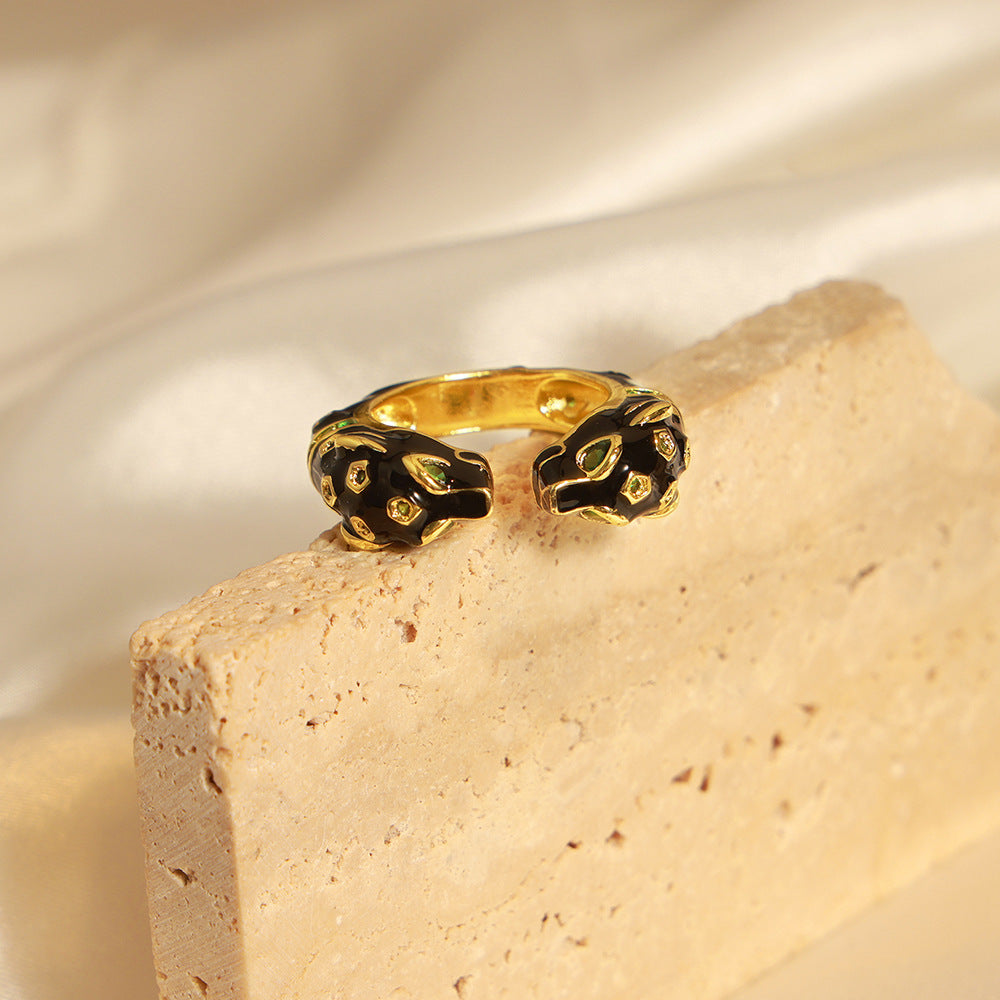 Black Vintage Animal Delicate Ring for Girls.