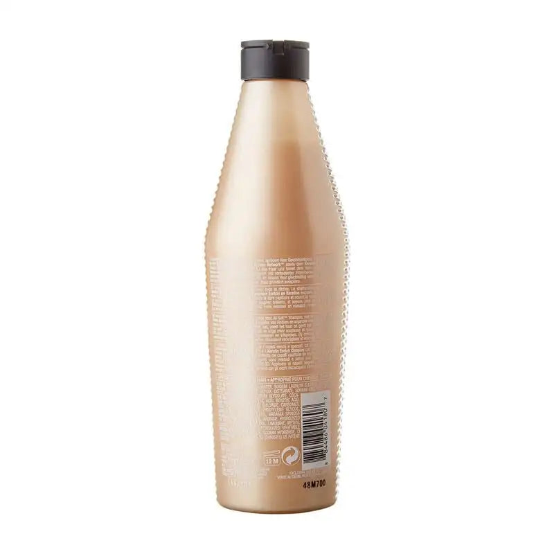 Redken All Soft Shampoo Smuggling for dry hair.