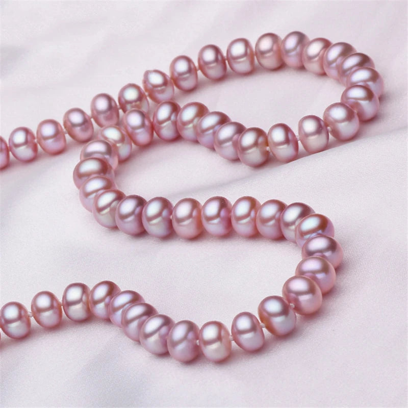 Elegant freshwater pearl choker for women.