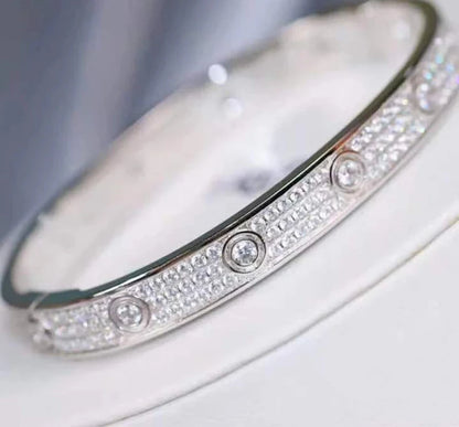 jewelry European and American fashion zircon bracelet.