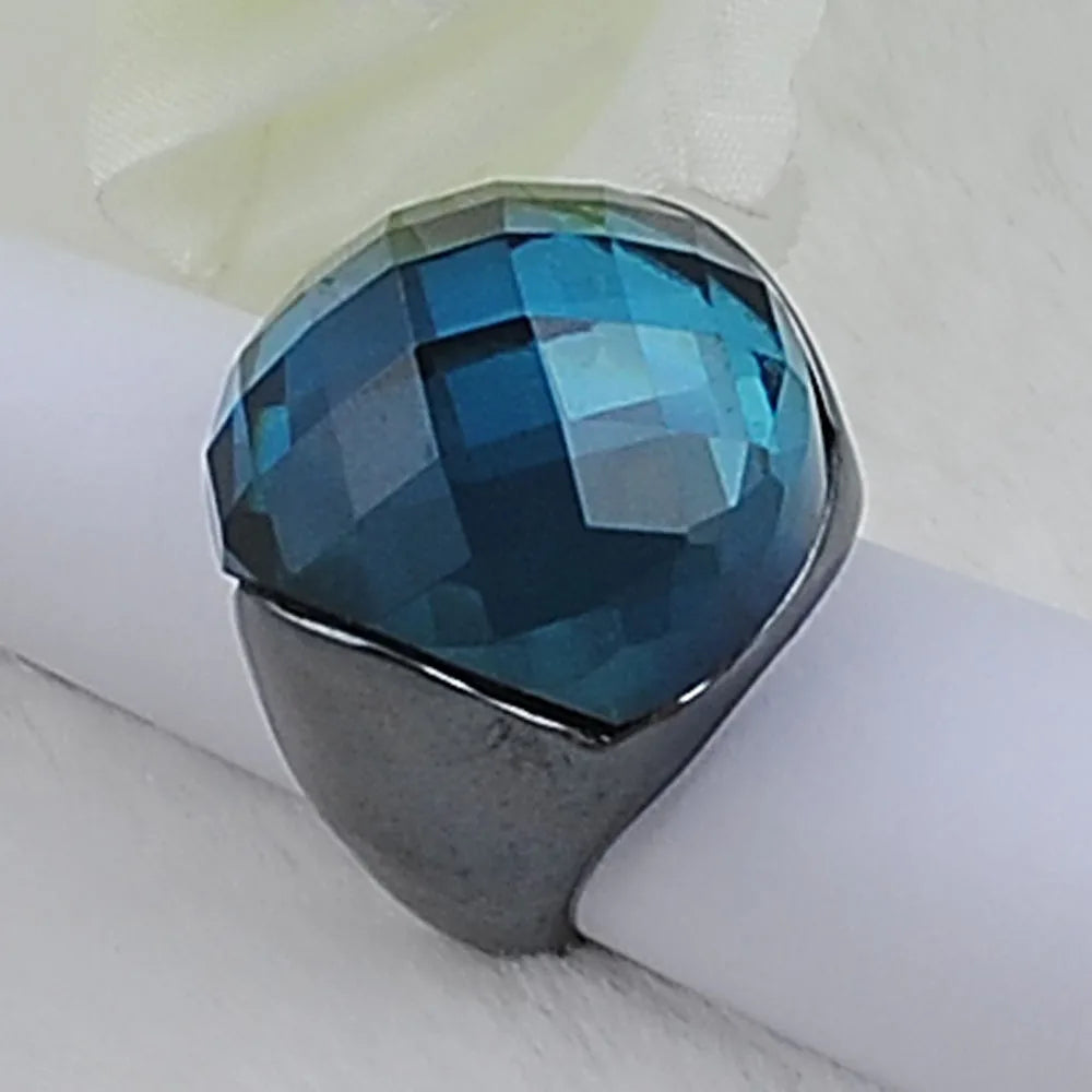 New Fashion Large Rings for Women Wedding Jewelry Big Crystal Stone Ring Stainless Steel