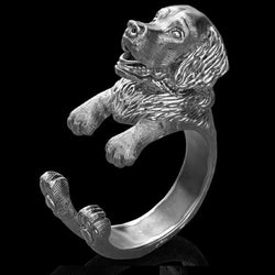 Cartoon Golden Retriever ring for pet lovers.