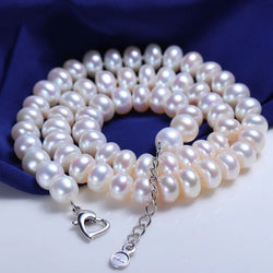 Elegant freshwater pearl choker for women.