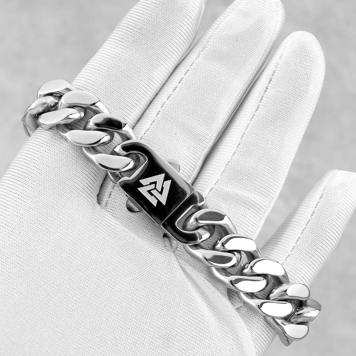 Fashion Cuba Chain Bracelet Fine Polished Stainless Steel Valknut Rune Simple Buckle Bracelet Men Amulet Gift Jewelry Wholesale