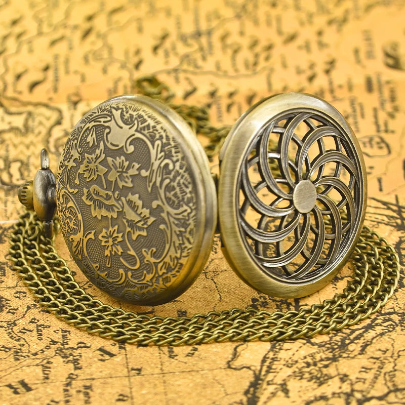 Vintage Bronze Clamshell Creative Hollowed-Out Fashion Male And Female Students Gift Quartz Necklace Pocket Watch