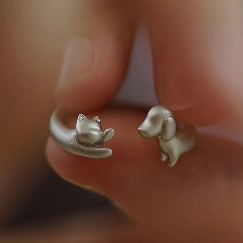 Diary Cats and Dogs Rings Silver Color.