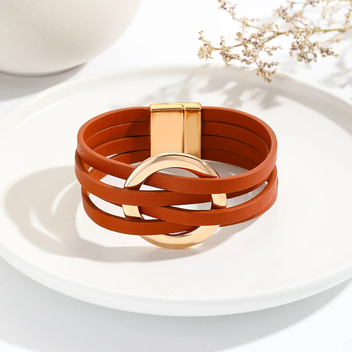 Hot Multi Layer Wide Leather Bracelet for Women Metal Circle Accessories Summer Fashion Wristband Cuff Magnet Buckle Jewelry