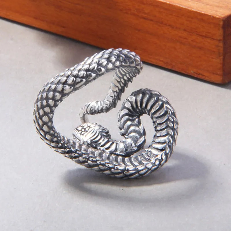 Silver Jewelry Ring for Men and Women.