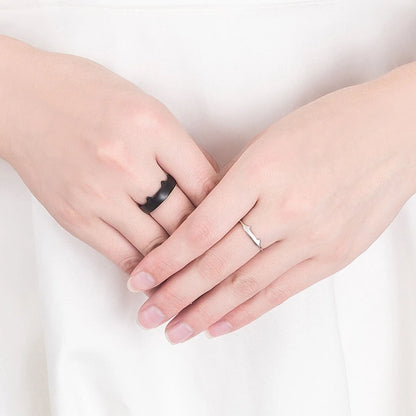 2Pcs White Black Cute Cat Rings Set.