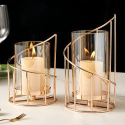 Nordic Creative Luxury Golden Wrought Iron Glass Hollow Hurricane Candleholder Home Desktop Decoration Wedding Ornaments