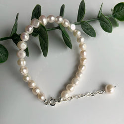 Features for S925 Silver Pearl Bracelet.