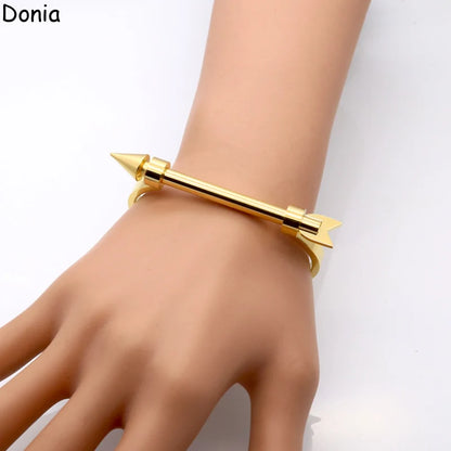 Donia jewelry European and American fashion stainless steel arrow opening titanium steel C-shaped screw bracelet punk bracelet