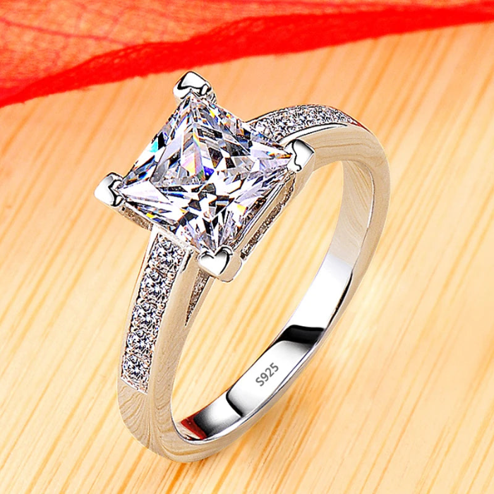 Luxury White Gold color Solitaire Wedding.