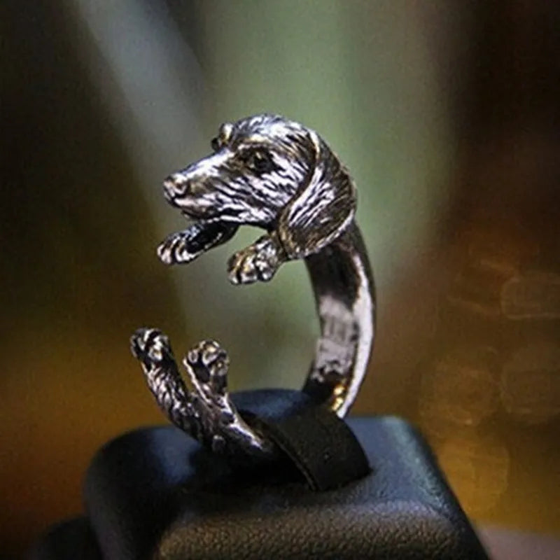 Retro 3D Beagle & German Shepherd Dog Ring.