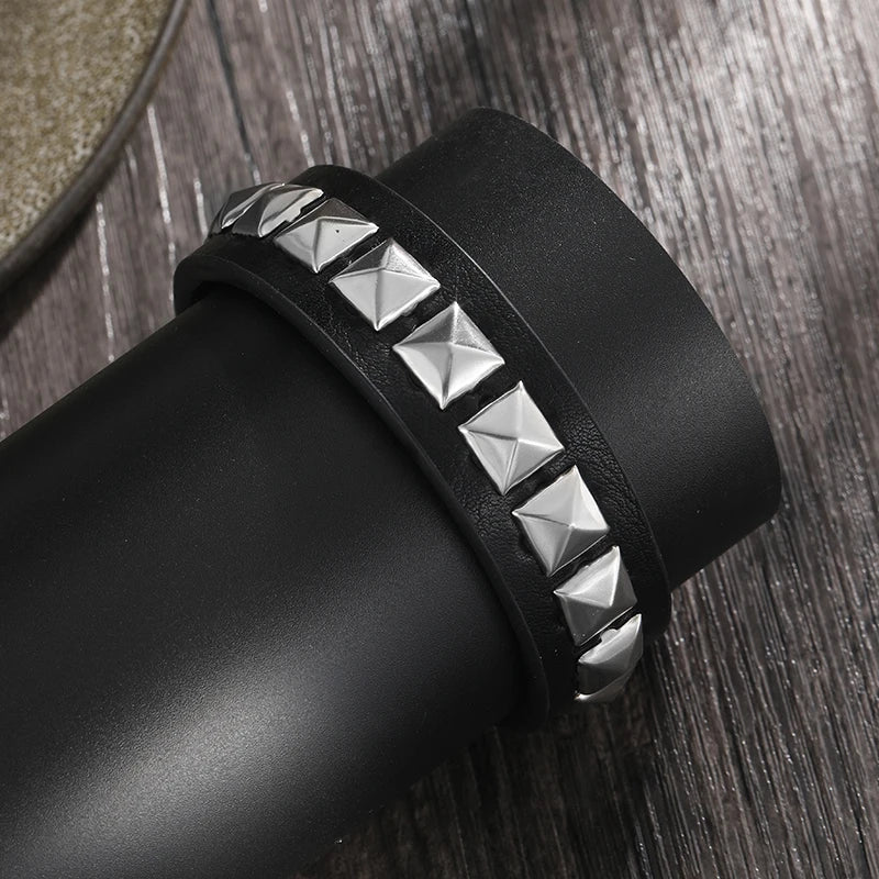 Gothic Punk Unisex PU Leather Bracelet Multilayers Rock Spikes Rivet Chains Bracelet for Women Men&