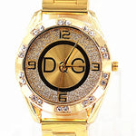 Fashionable crystal quartz luxury watch for women.