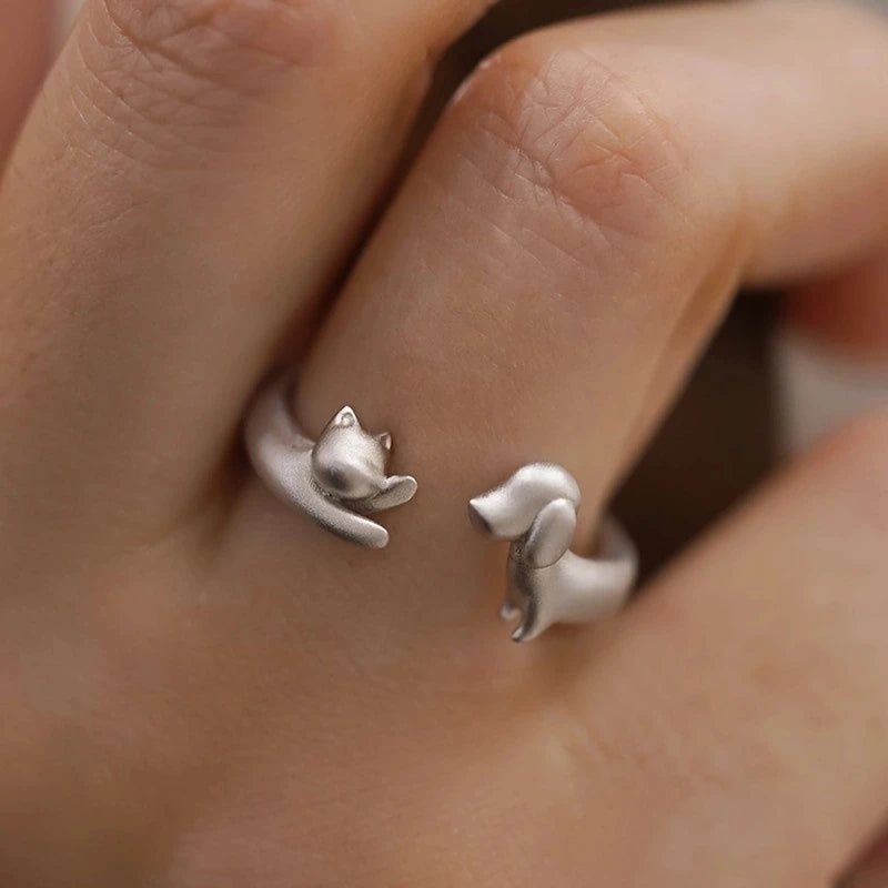 Diary Cats and Dogs Rings Silver Color.