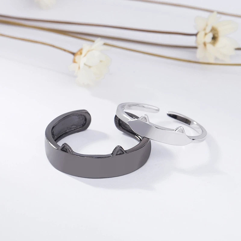 2Pcs White Black Cute Cat Rings Set.