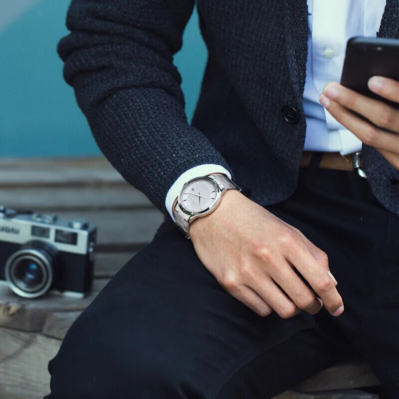 SEIKO Series Silver Men's Quartz Watches.