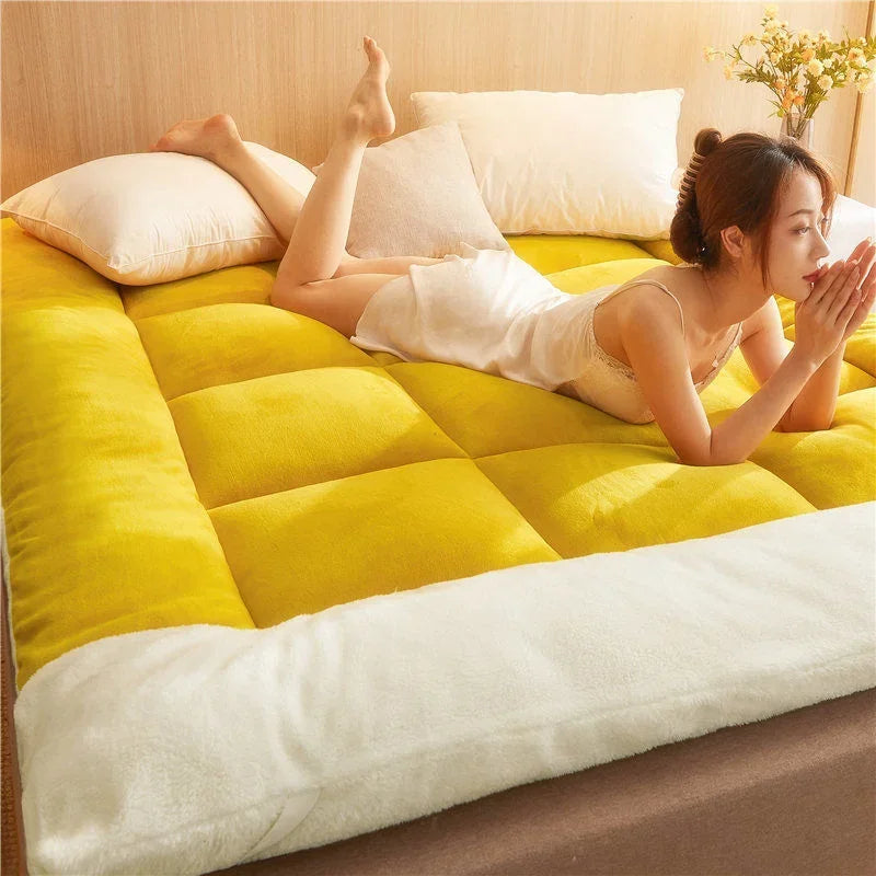 Plush Mattress Topper for Luxurious Sleeping Experience Floor Soft Bed Pad Hotel Beds Dormitories Futon Cover Mattresses Home